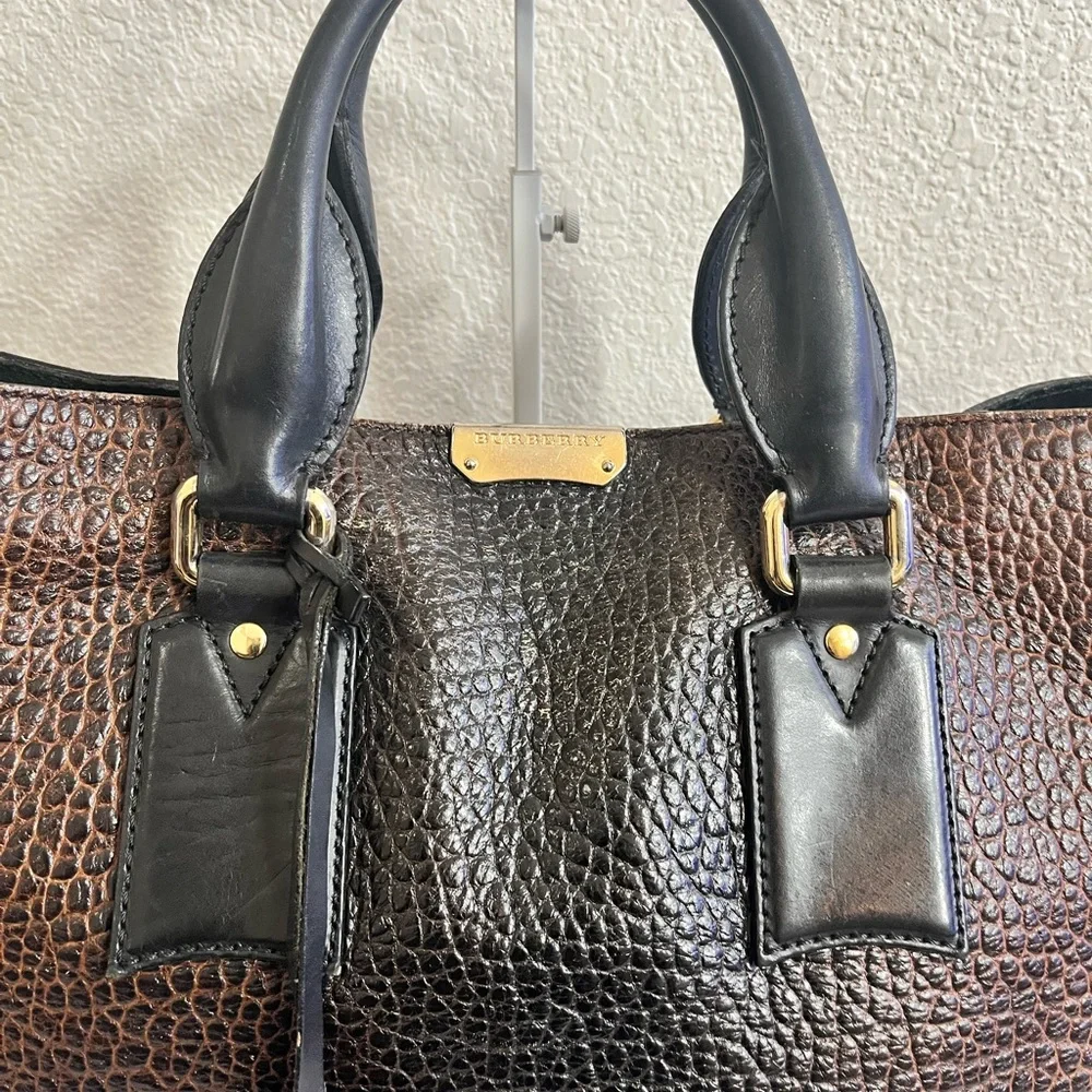 Burberry large peppled Leather Tote Bag in Brown and Black -